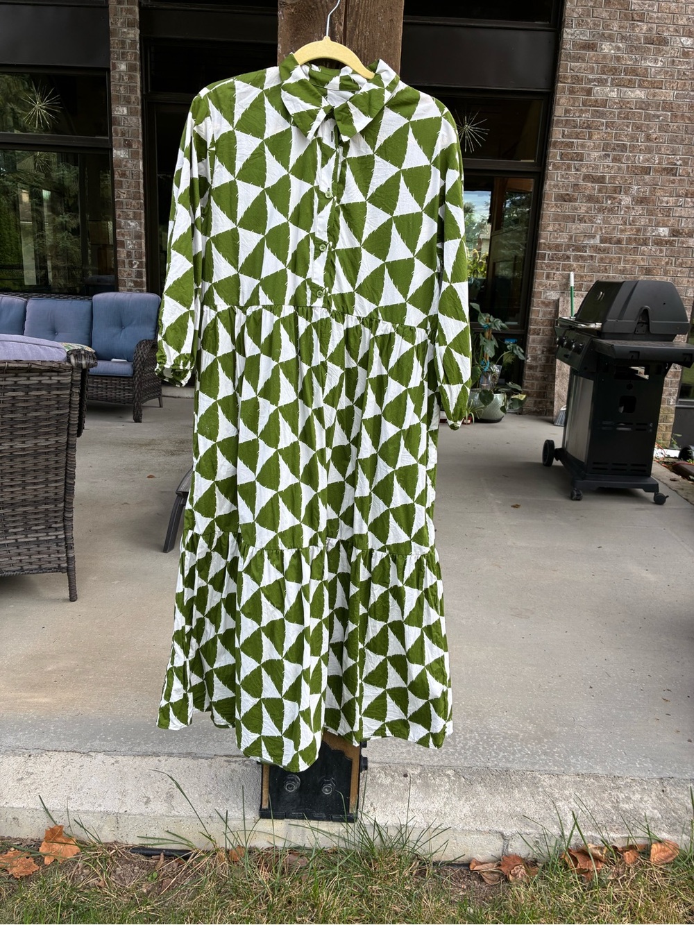 Maeve Bettina Anthropologie Green & White Geometric Tiered Maxi Dress